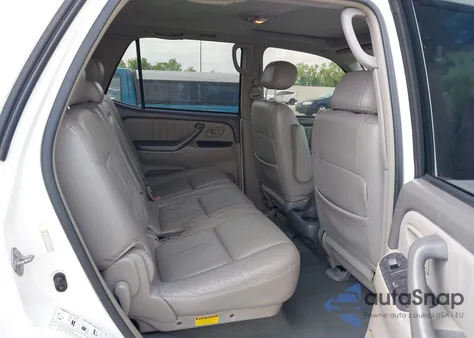 2004 Toyota Sequoia Limited V8 z USA, uszkodzony, nr VIN 5TDBT48A24S228444